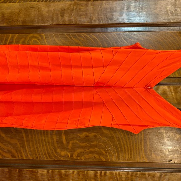 Saks Paprika Cocktail Mini - Picture 2 of 9